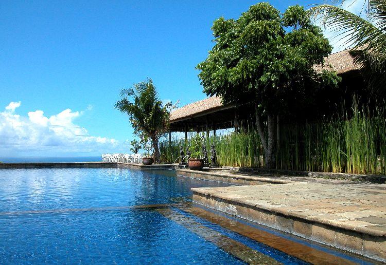 Swimmingpool01