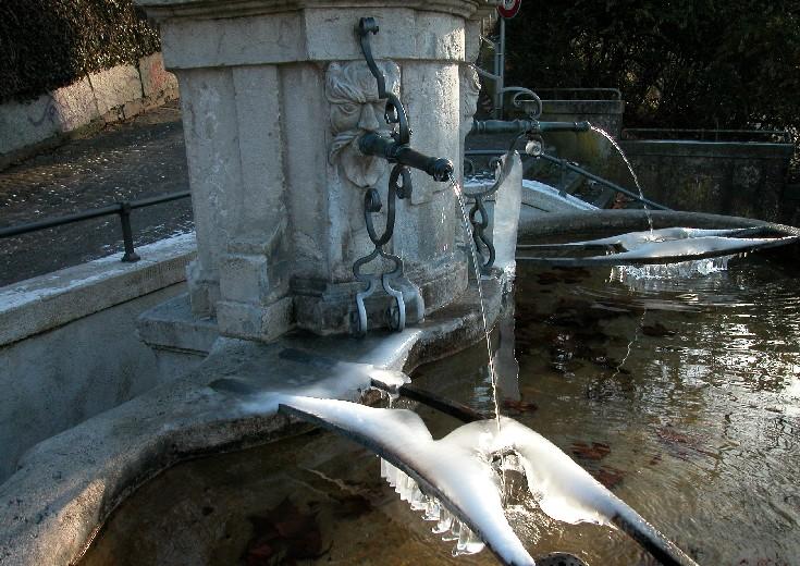 Brunnen
