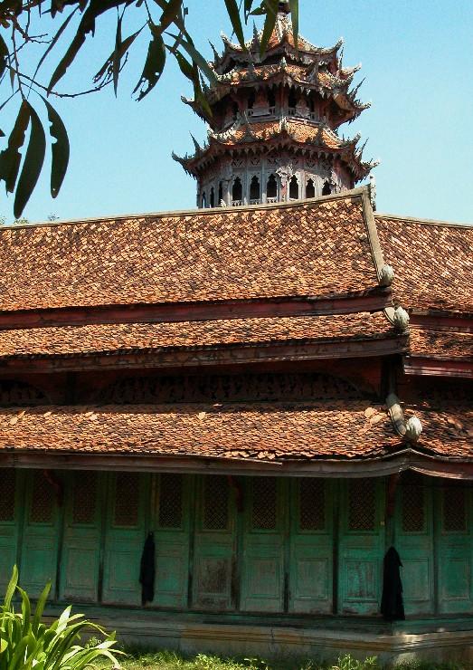 PhraKaew01
